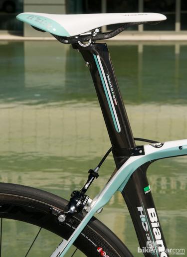 bianchi oltre xr2 bottom bracket