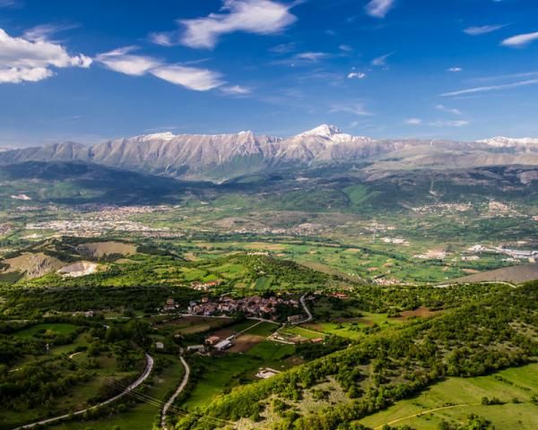 A scenic view on the stage to Rocca di Cambio