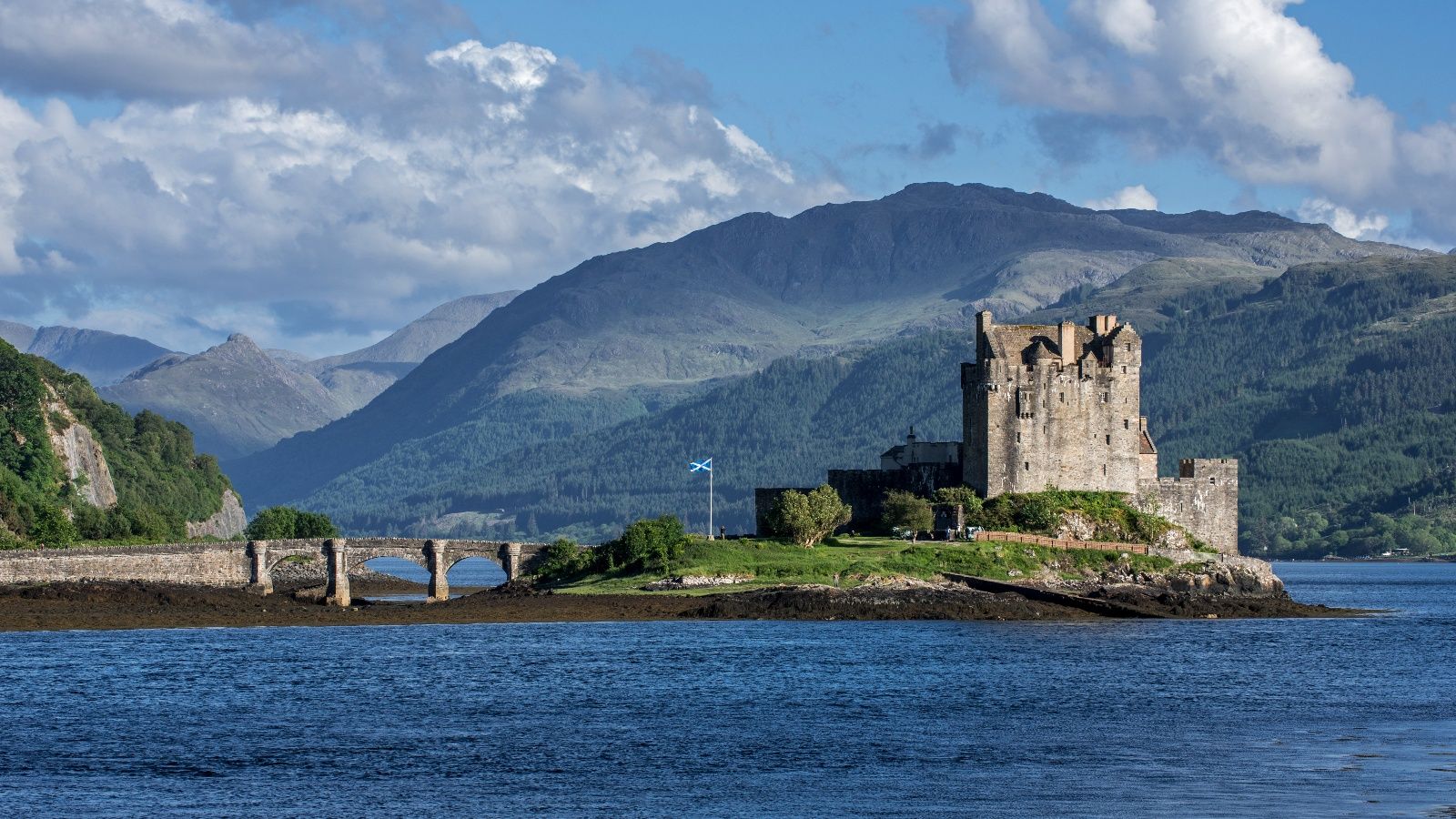 10 Impressive UK castles to visit for a memorable getaway | Woman & Home