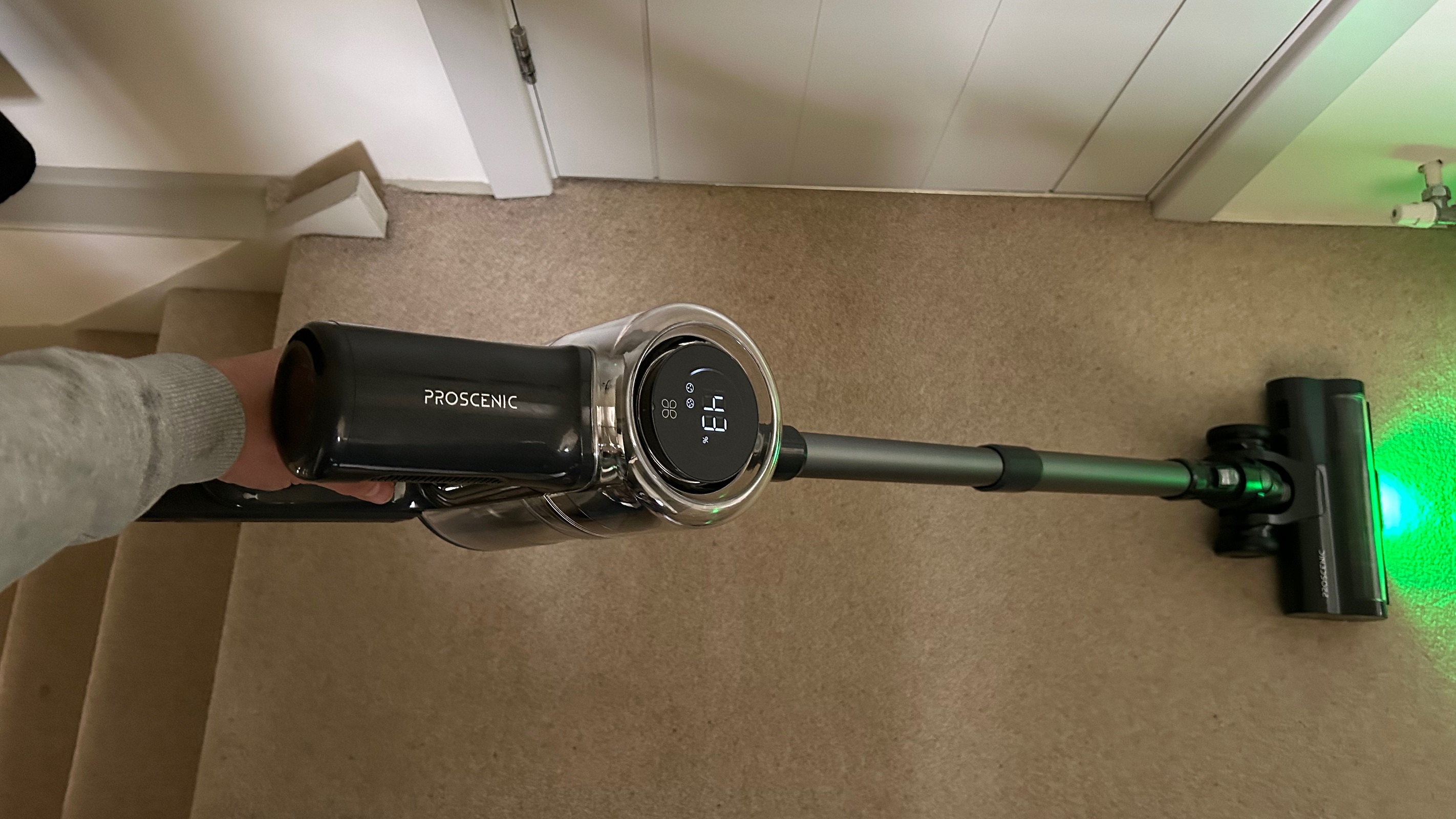 Vacuuming carpet with the proscenic p12