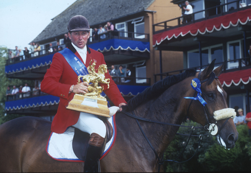 Royal International RIHS 1996