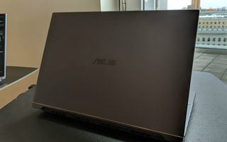 Asus ProArt StudioBook Pro X Back