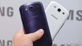 Galaxy S3 in blue and white