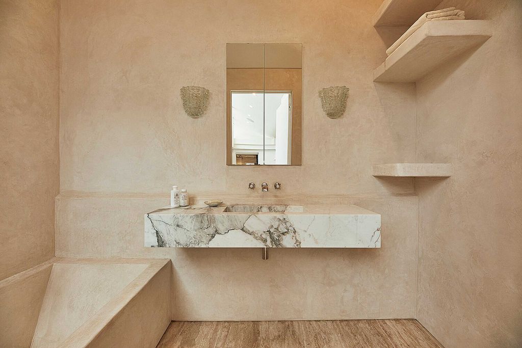 Minimalist small bathroom ideas for an uncluttered space | Livingetc