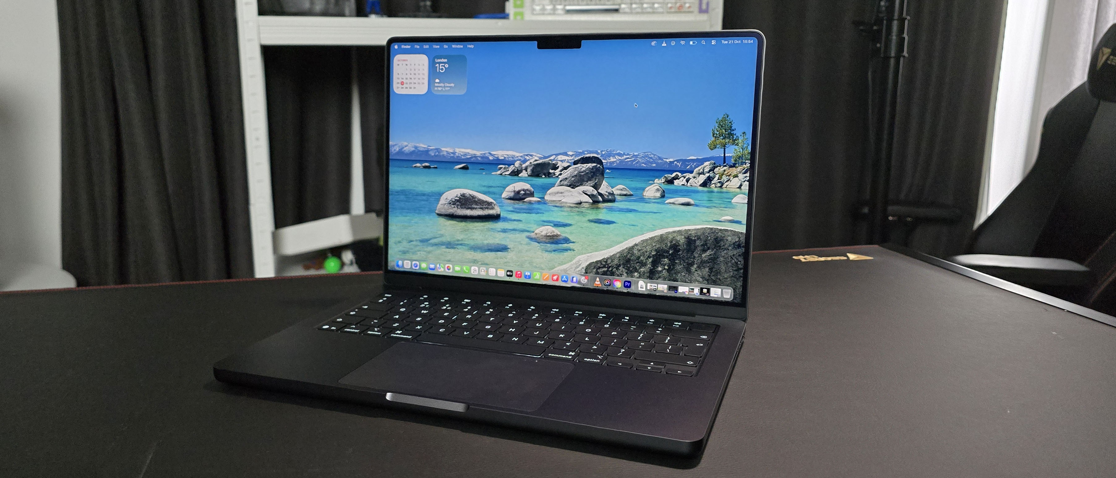 Apple MacBook Pro 14-inch (M5, 2025) in recording studio