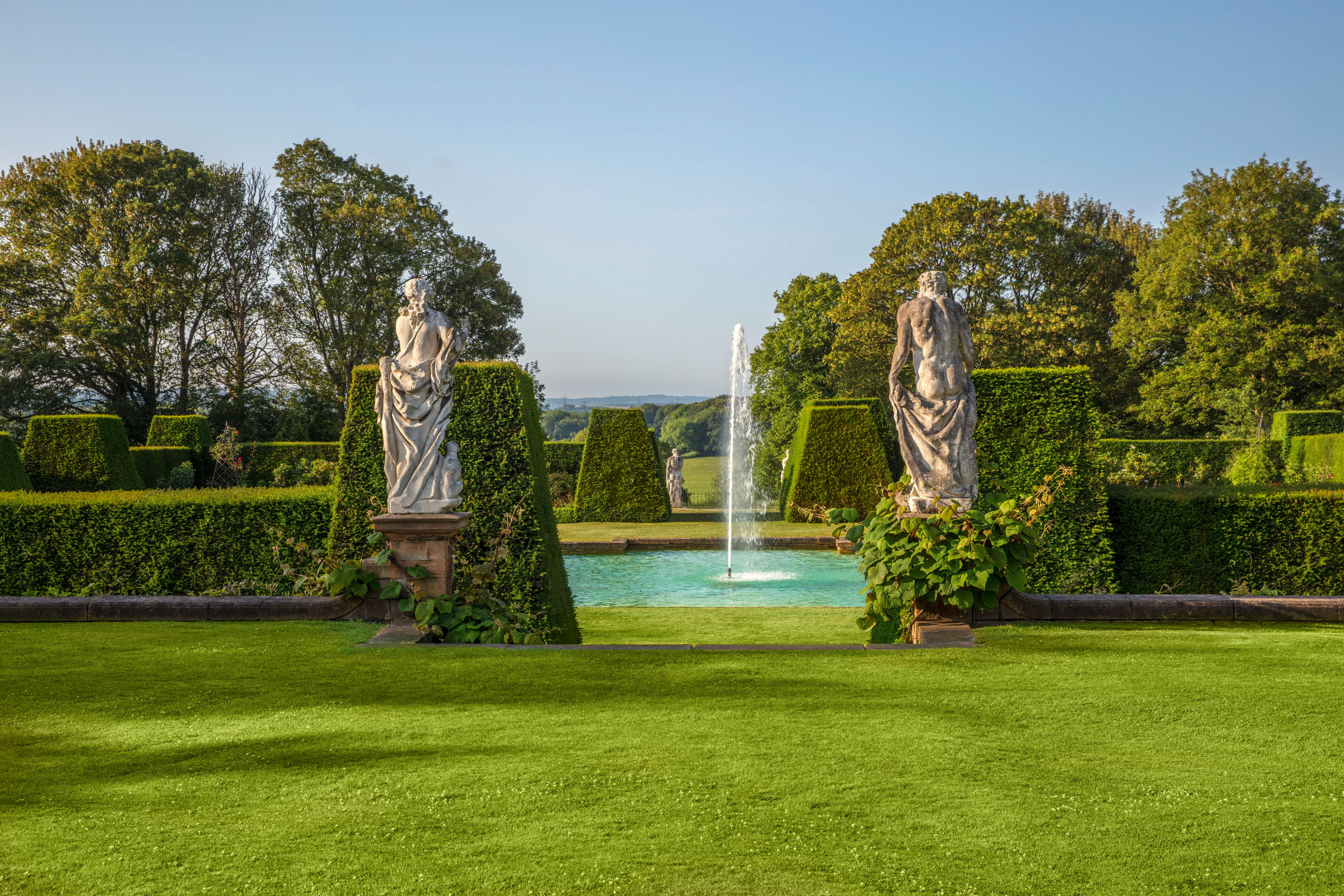 The garden of Renishaw Hall in Derbyshire