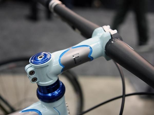 Lugged stems are nothing new at this point but they're no less pretty these days.