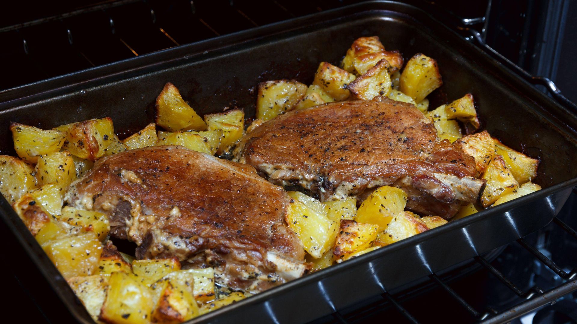 Baked lamb steaks | Dinner Recipes | GoodtoKnow