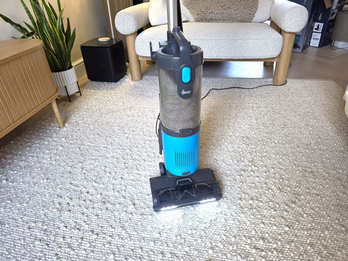 Hoover HL2 TurboStyle vacuum cleaner in reviewer's home