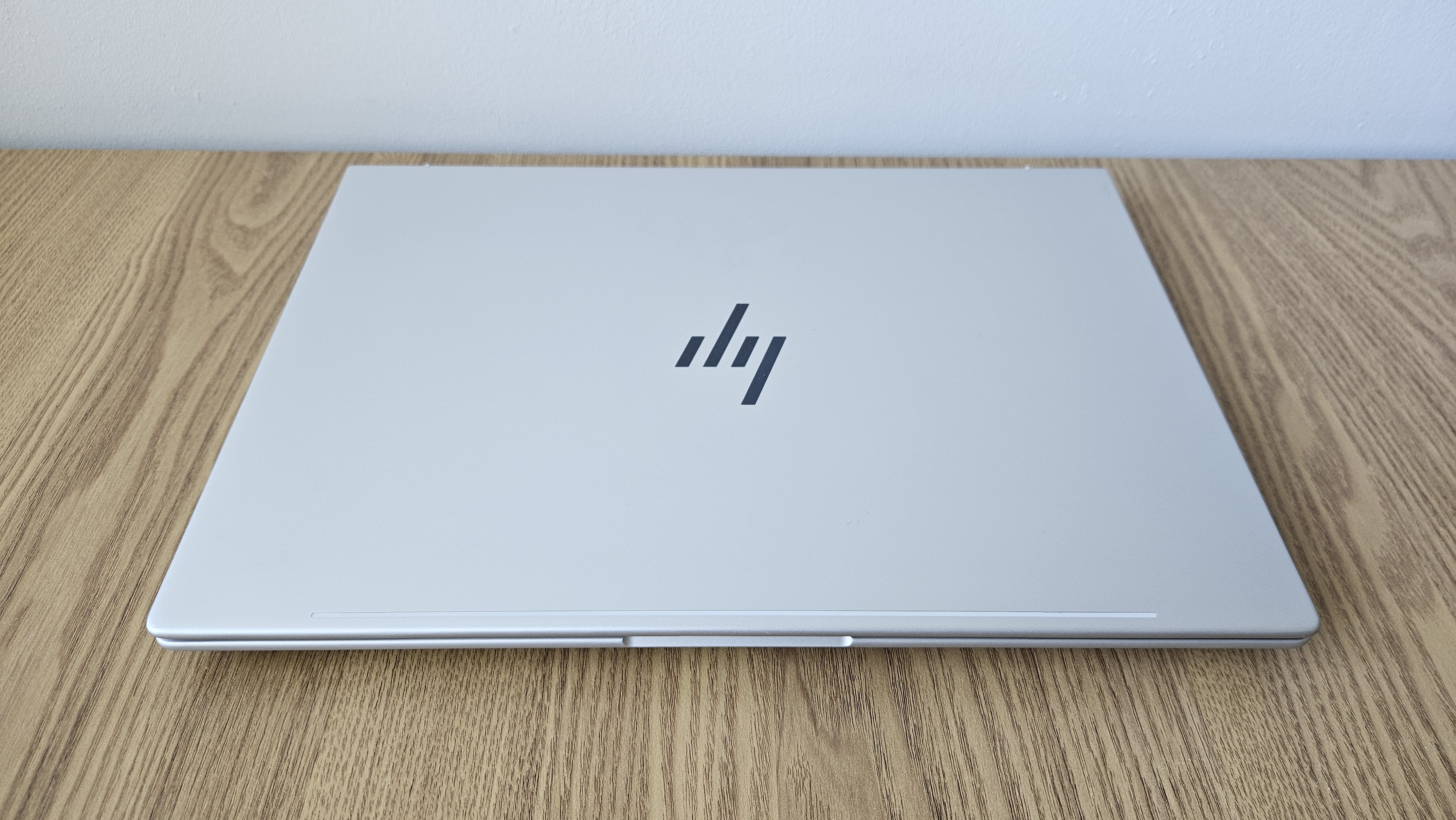 The HP EliteBook 8 G1a 16 on a desk