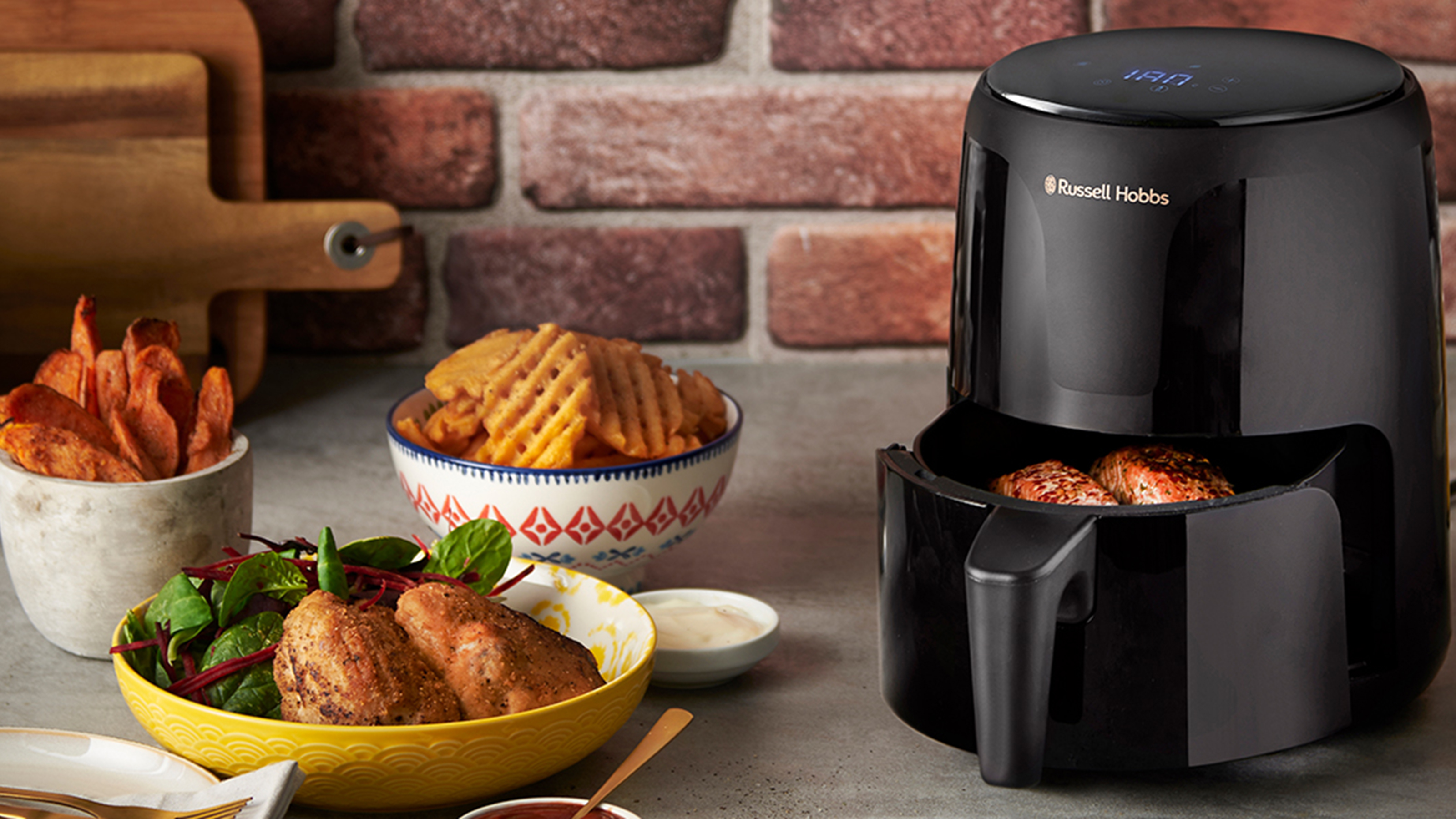 Freidora Sin Aceite pequeña, Russell Hobbs-26500-56, 1,8l, Freidora de  Aire, 7 funciones, AirFryer - Comida cotidiana - Los mejores precios