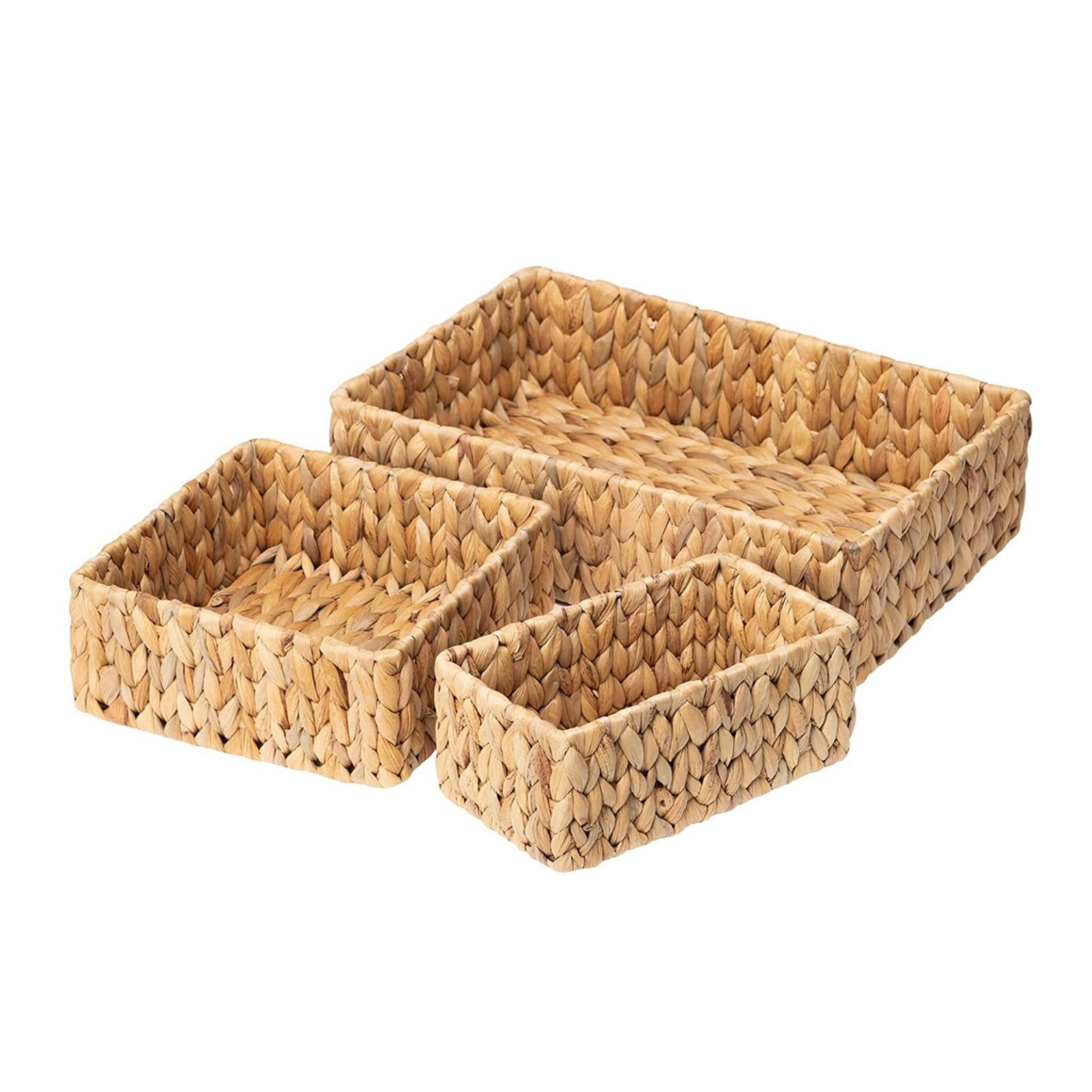 Tiga kotak penyimpanan yang dikepang