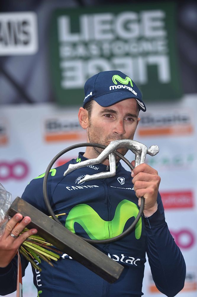 Alejandro Valverde (Movistar) kisses the winner's trophy