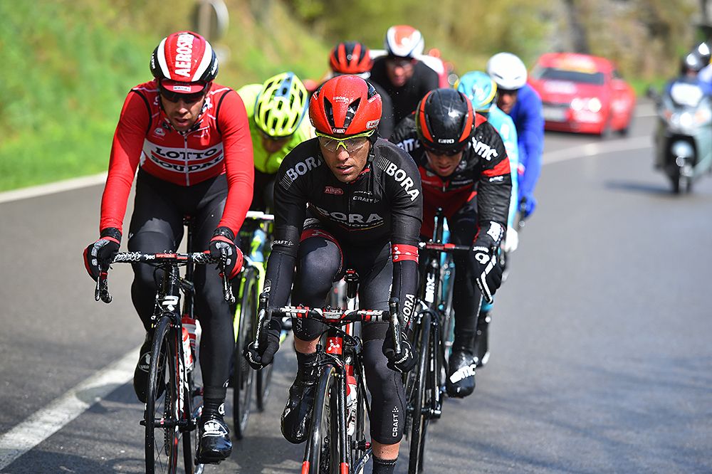 A breakaway heads off at Liege-Bastogne-Liege