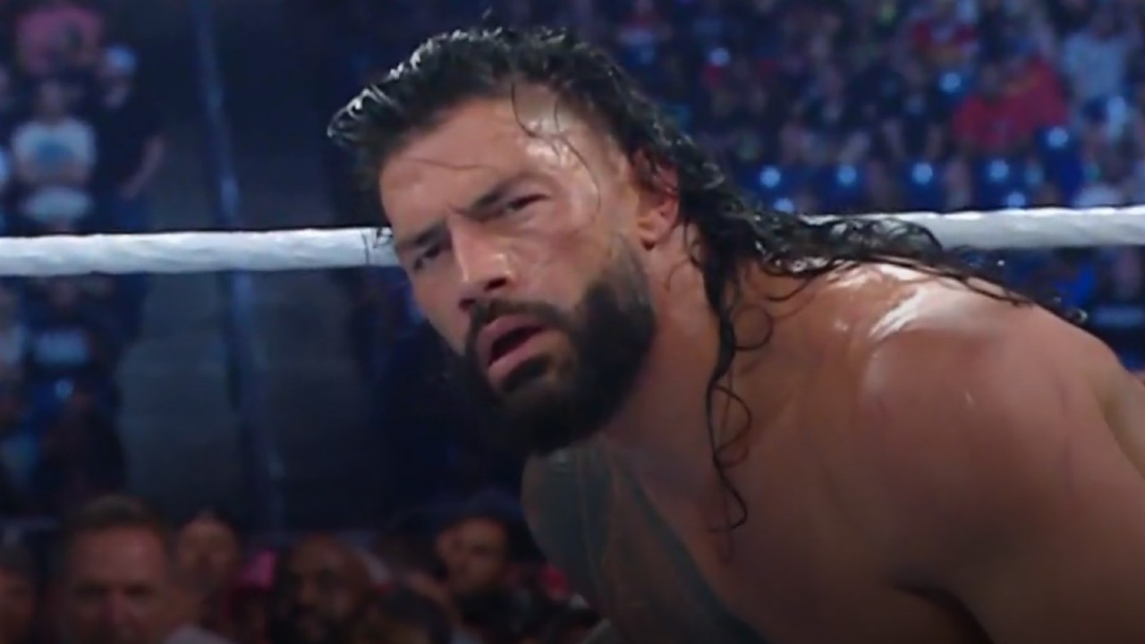 Roman Reigns confused by Jimmy Uso helping him win
