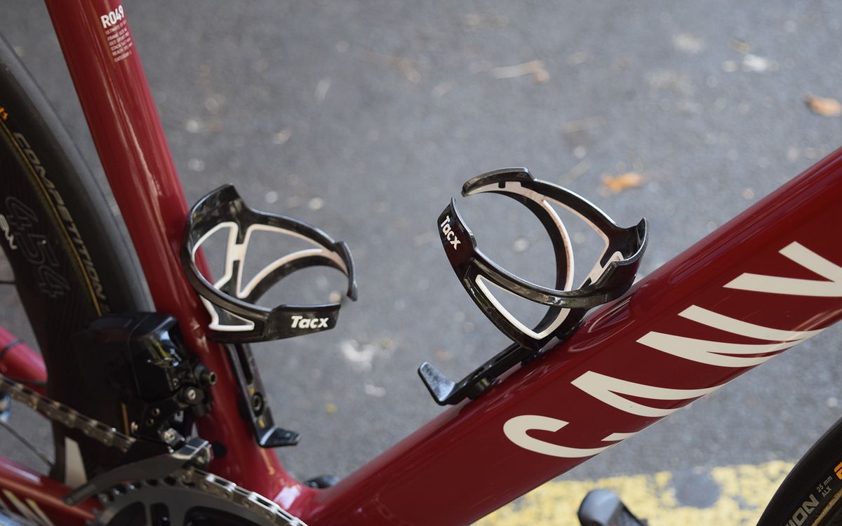 Katusha-Alpecin use Tacx Ciro bottle cages
