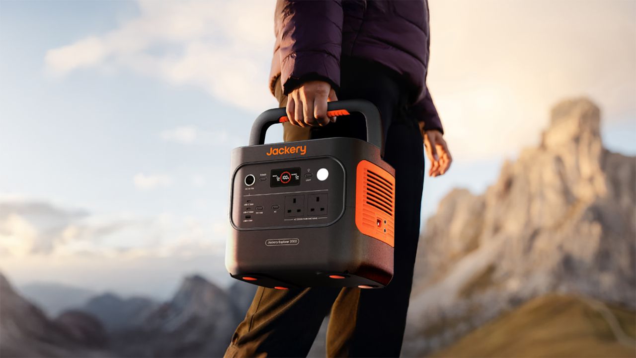 Jackery launches Explorer 2000 v2