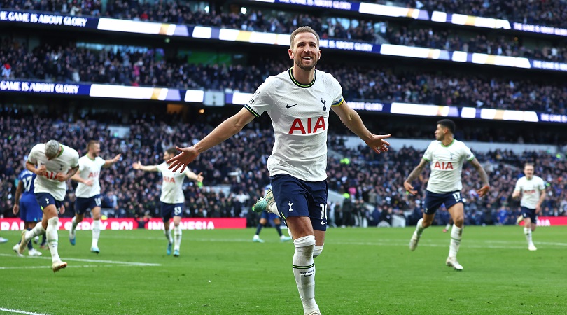 Kane rejects European giants to leave Spurs in 'straight fight' with one  club for £100m Man Utd target