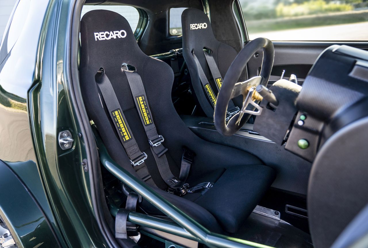 Aston Martin Cygnet V8