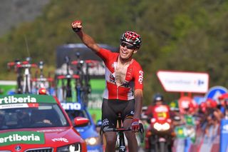 Sander Armee wins stage 18 at the Vuelta a Espana