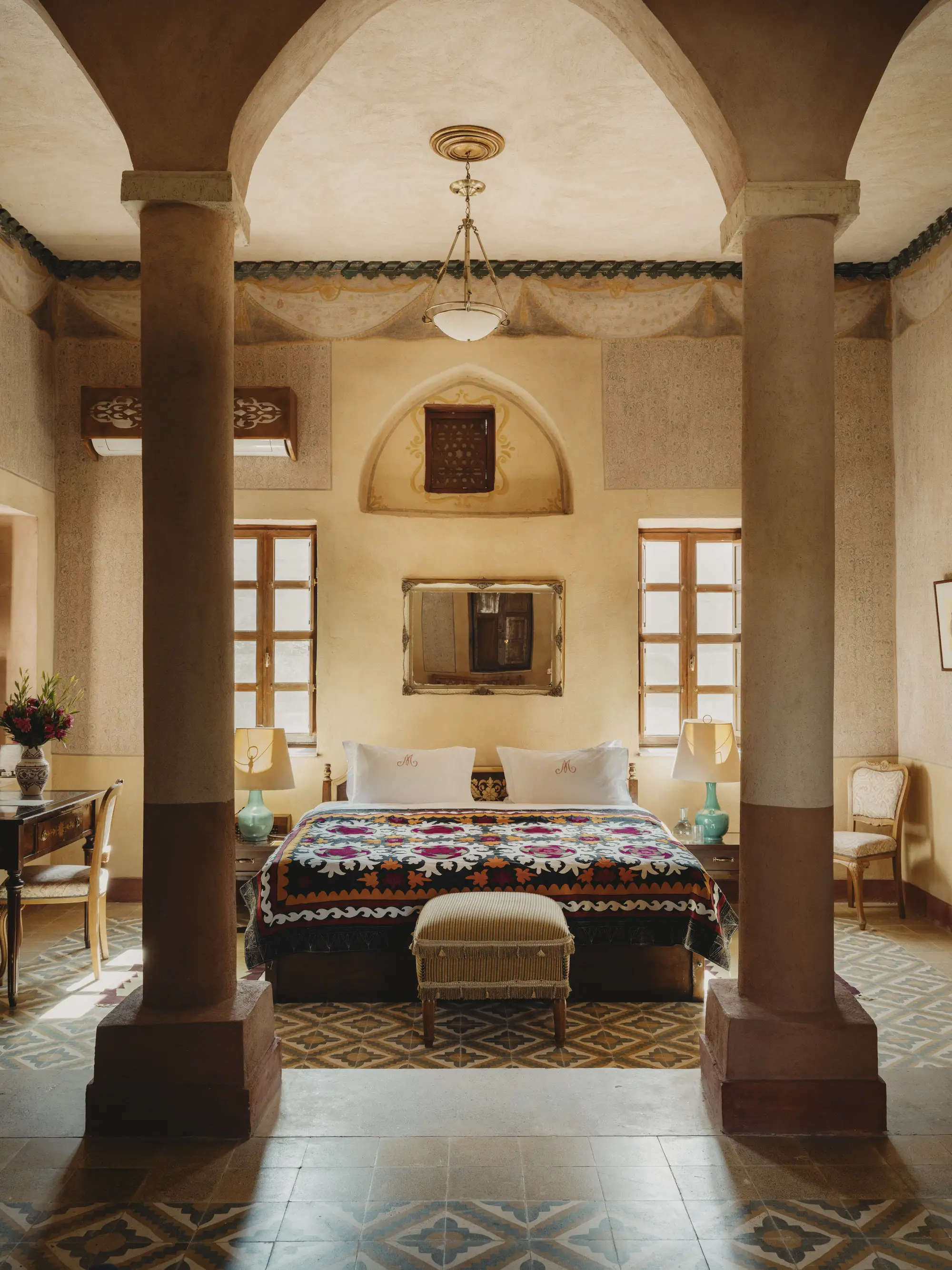 BLE20.travel_ancient_sites.deluxeroom