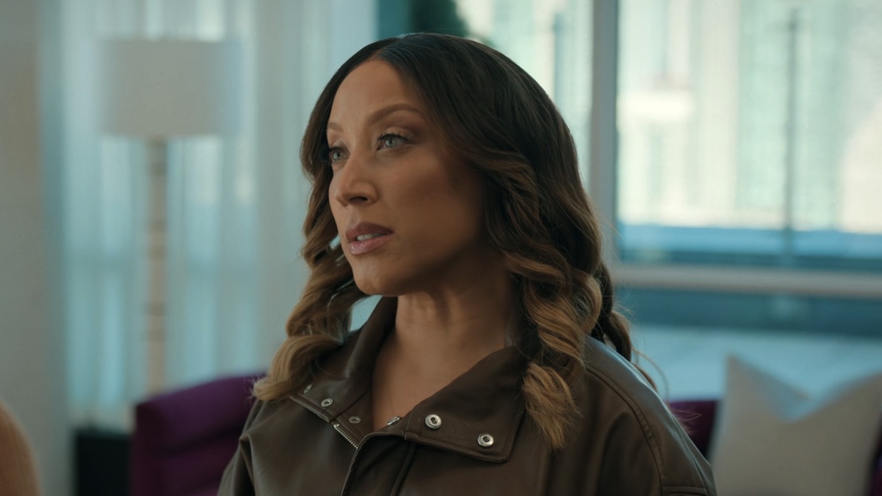 Robin Thede looking concerned in Relationship Goals