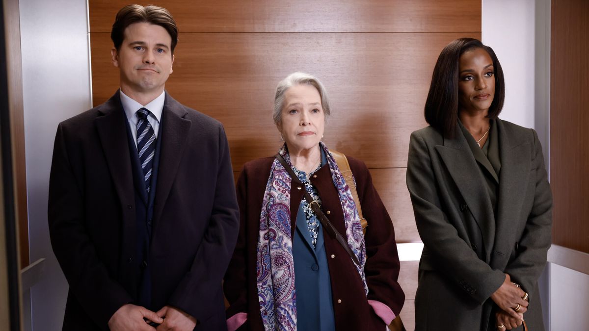 Jason Ritter as Julian, Kathy Bates as Madeline “Matty” Matlock, and Skye P. Marshall as Olympia in an elevator in Matlock