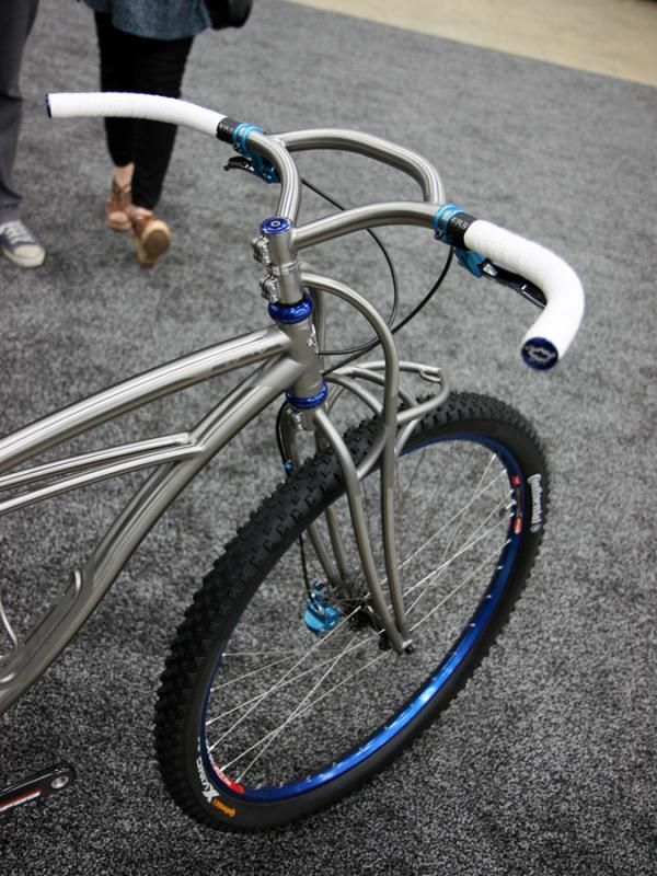 The steerer is the only straight tube on the front end of this Black Sheep townie.
