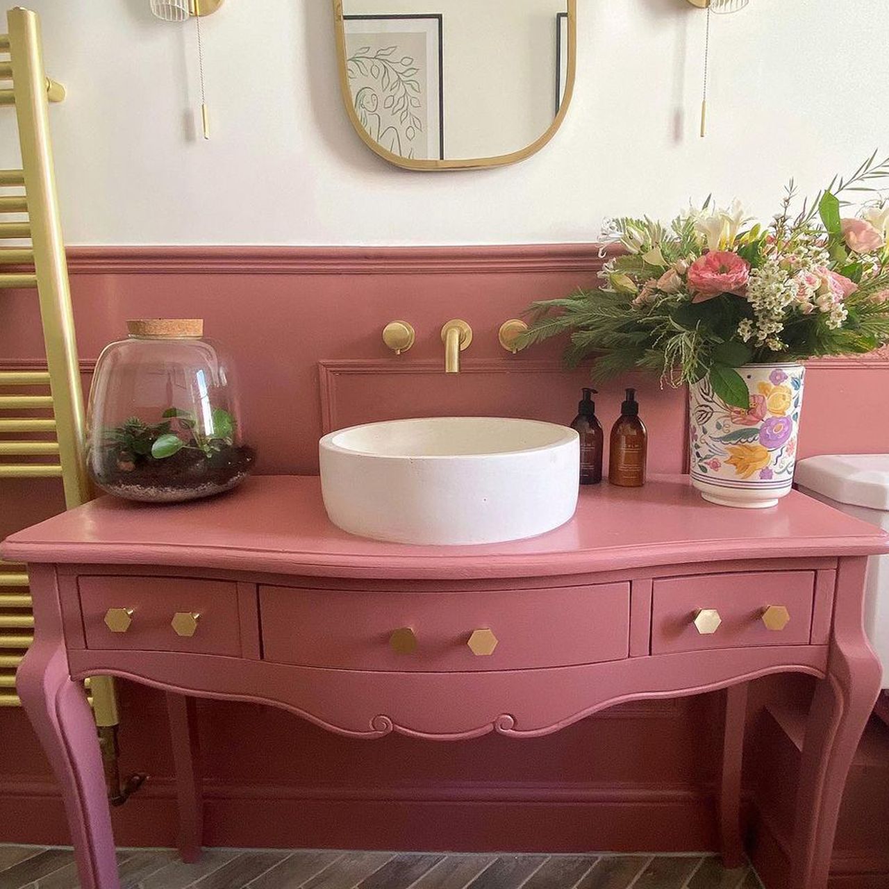 7 small bathroom vanity ideas to copy if you can't splash the cash | Real Homes