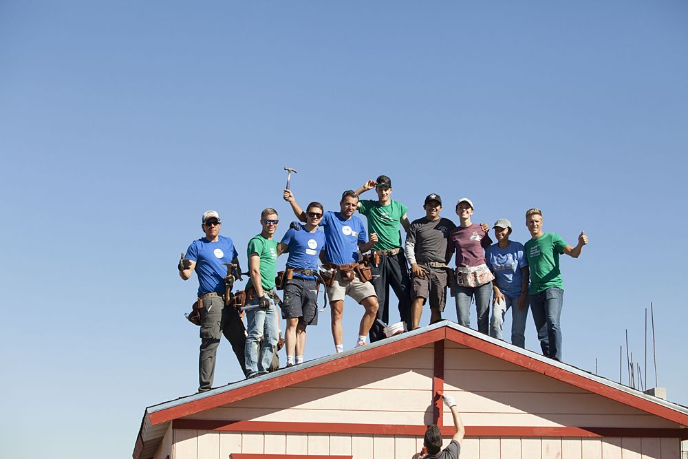 Novo Nordisk bond over building homes for poor families in Rosarito, Mexico.