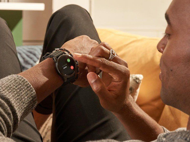 Samsung Galaxy Watch 3 LTE vs. Fossil Gen 5 LTE Which should you buy