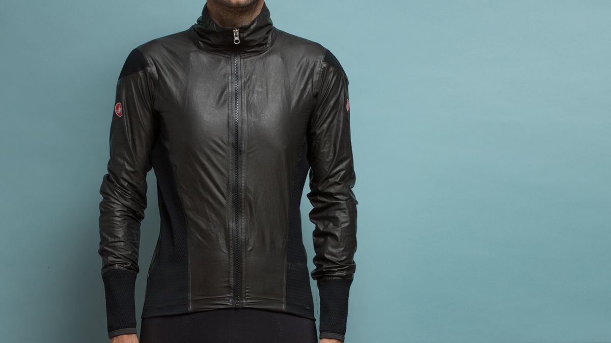 Castelli Commuter Rfx Giacca Impermeabile Uomo: Alta Visibilità E Design Elegante Per Il Ciclismo Urbano