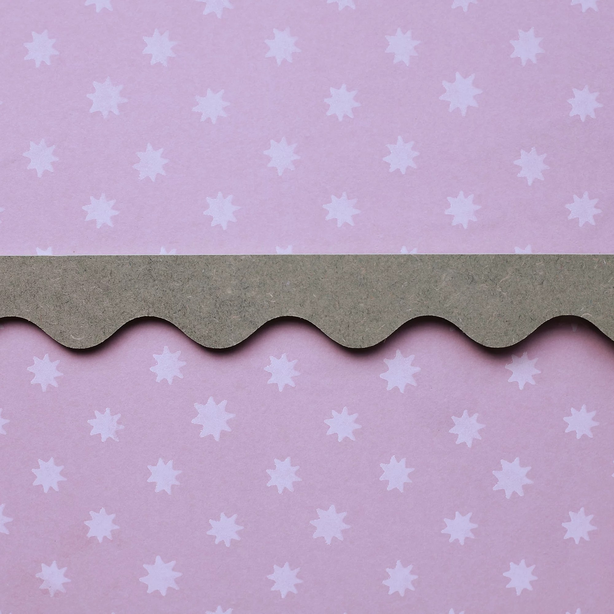 Hello Nook Medium Wavy Trim -1m long - Wall and Shelf Edging MDF Wood - Decorative Dado Moulding for DIY