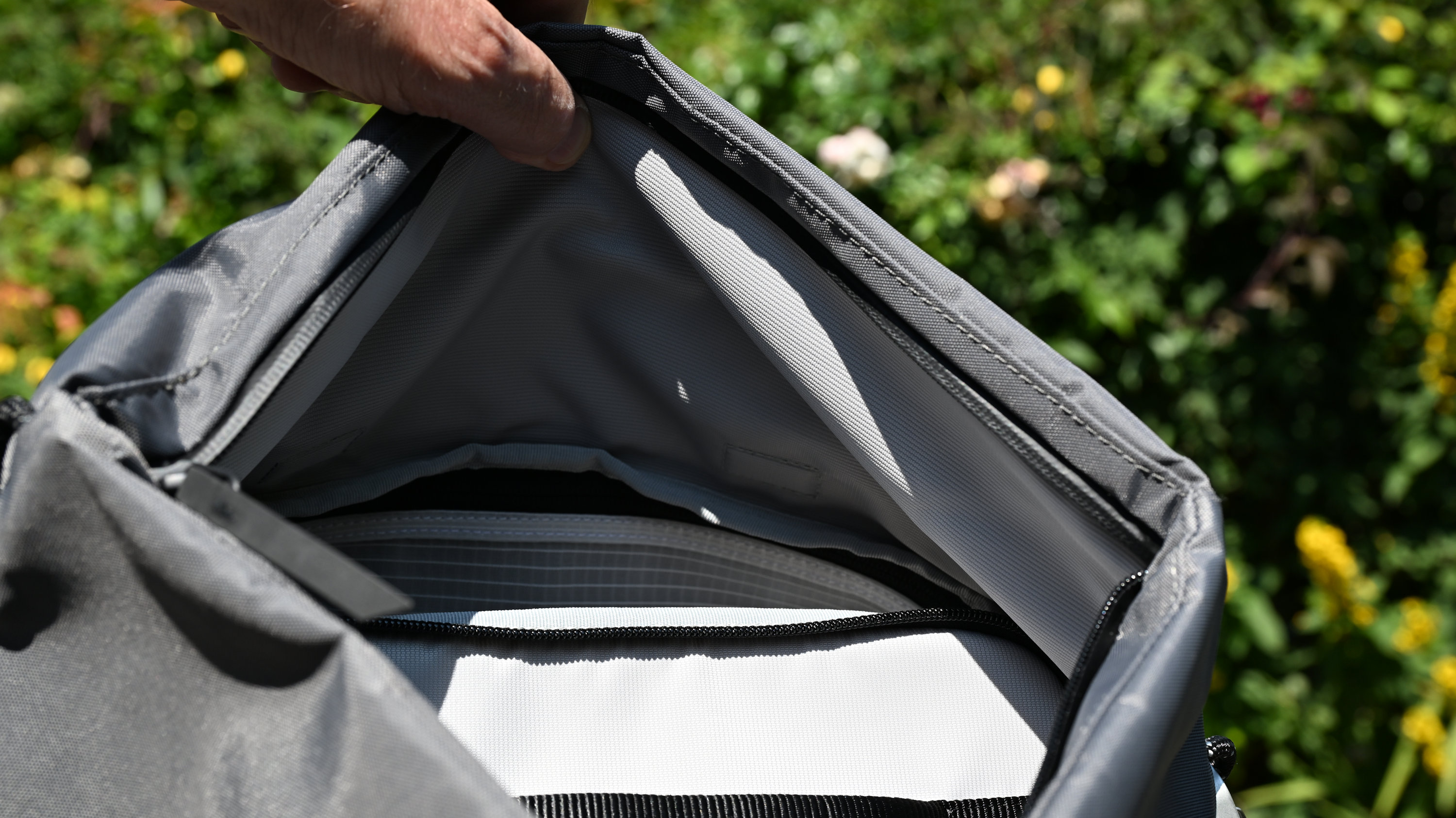 Manfrotto Uncover Messenger / Sling product image