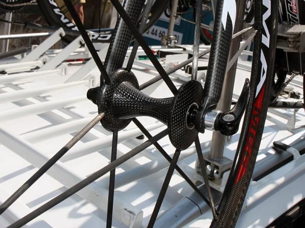 Saur-Sojasun's Corima wheels use carbon spokes anchored into carbon hubs.