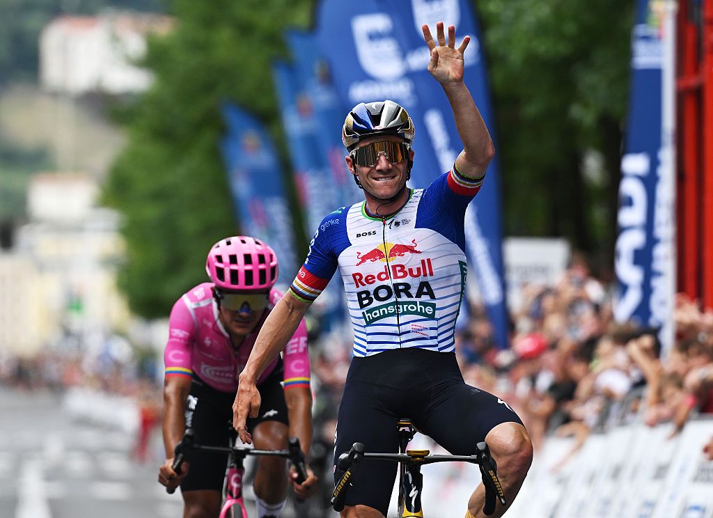 Donostia San Sebastian Klasikoa: Remco Evenepoel wins Spanish classic for a fourth time in a two-up sprint with Richard Carapaz