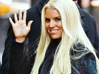 Jessica Simpson first tweet