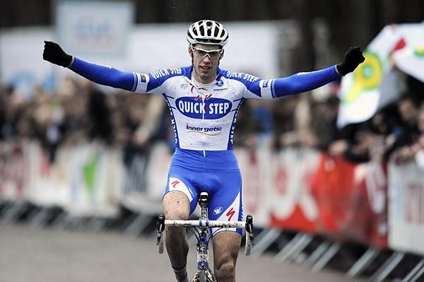 Maarten Wijnants wins the Move to Improve charity race.