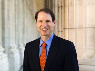 Official portrait of Sen. Ron Wyden