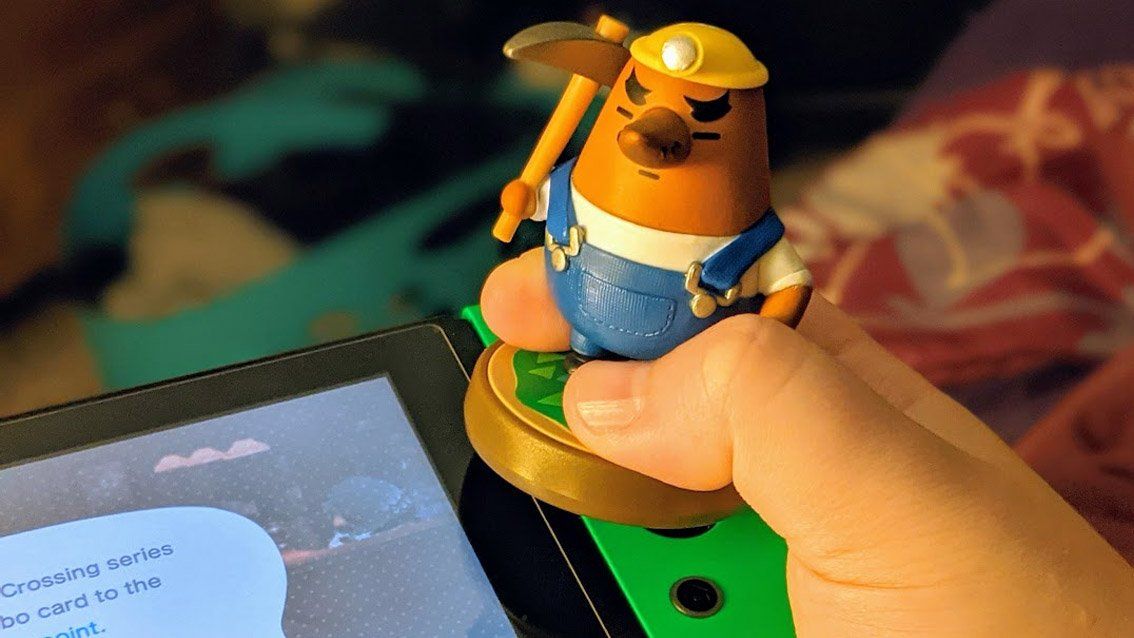 Acnh The Roost Amiibo Telephone Scan Amiibo Figure