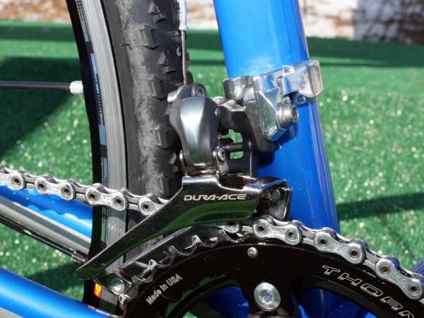 Rather than go with a dedicated band-type front derailleur, Georgia Gould's (Luna) bike is fitted with a braze-on derailleur and separate clamp.