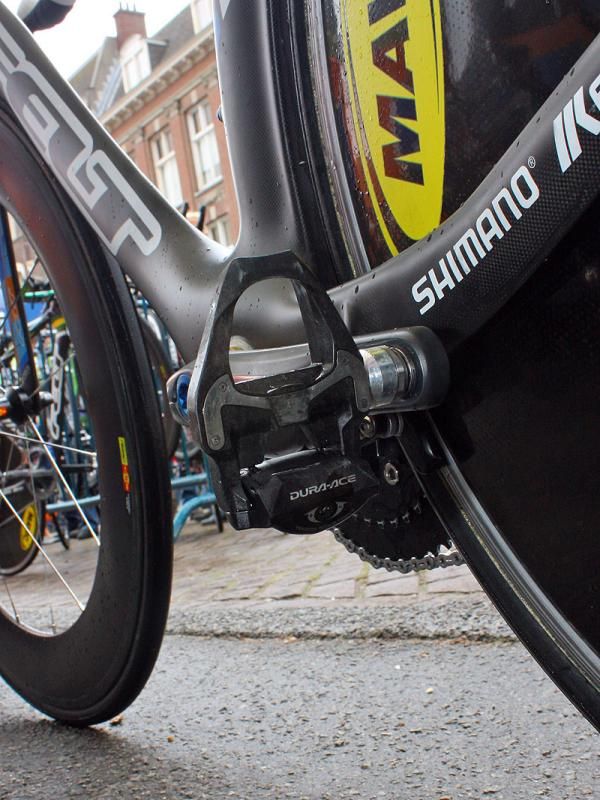 David Millar (Garmin-Transitions) is among the many riders in this year's Giro d'Italia that is testing out Shimano's new carbon-bodied Dura-Ace SPD-SL pedals.