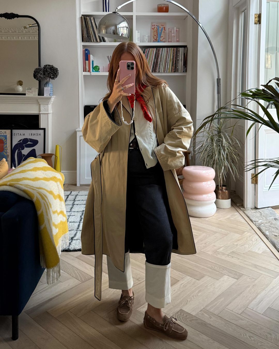 Influencer wears moccasin shoes.