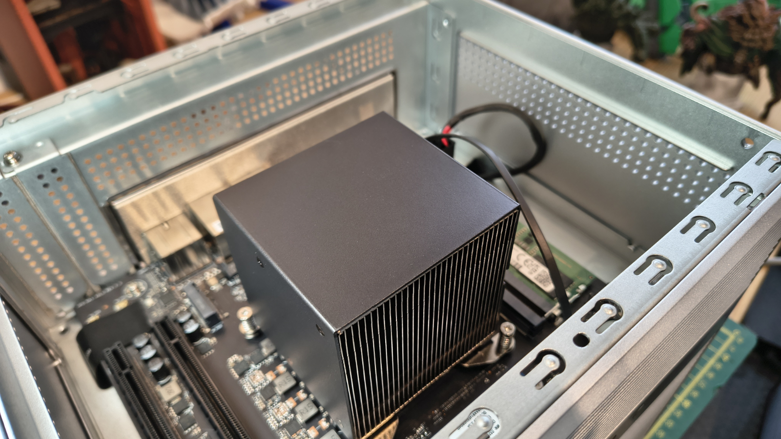 ZimaCube 2 Personal Cloud NAS