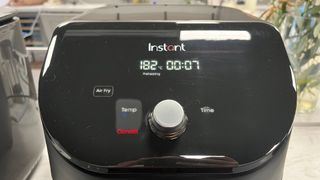 The display of the Instant Vortex Slim 6 Quart Air Fryer