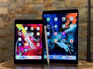 7.9-inch iPad mini vs. 10.5-inch iPad Pro (which is identical from the front to the 10.5-inch iPad Air 3).