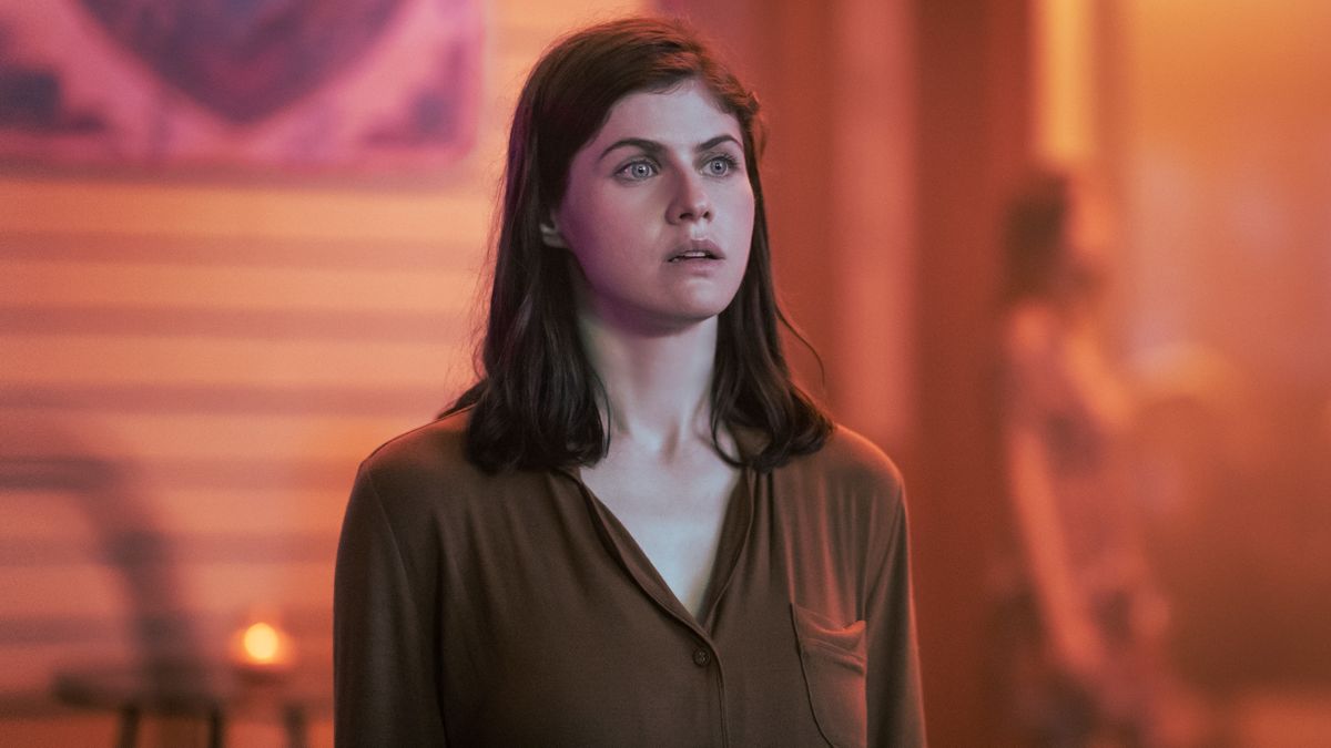 Alexandra Daddario as Dr. Rowan Fielding in Mayfair Witches