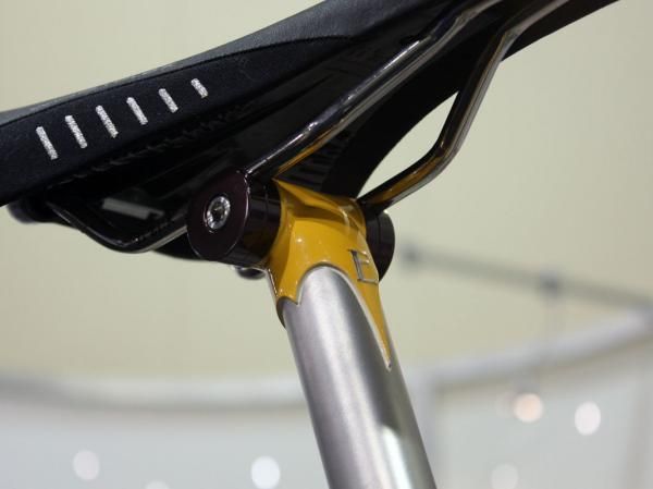 Engin Cycles builder Drew Guldalian recently upgraded the hardware on his cast seatpost head.