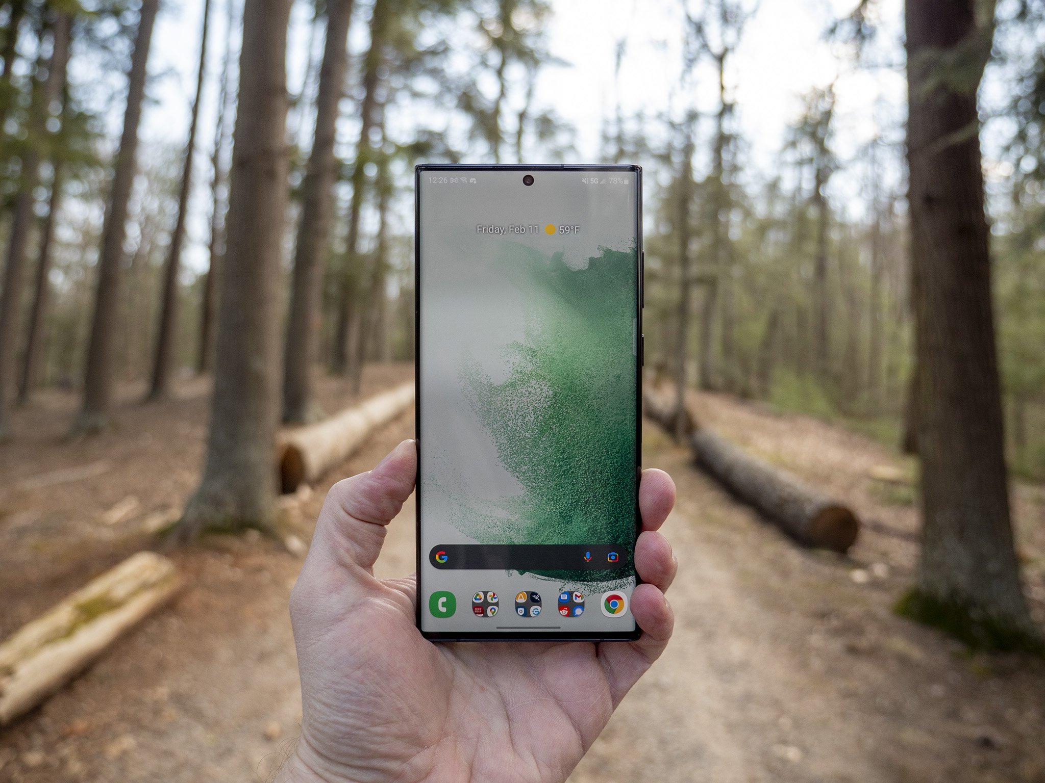 Samsung Galaxy S22 Ultra Ekran Yeşil Duvar Kağıdı