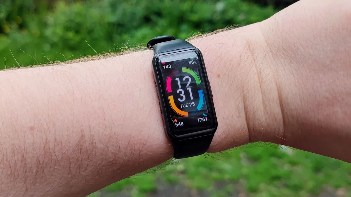 Honor Band 6 and Huawei Band 5 rumored for November release